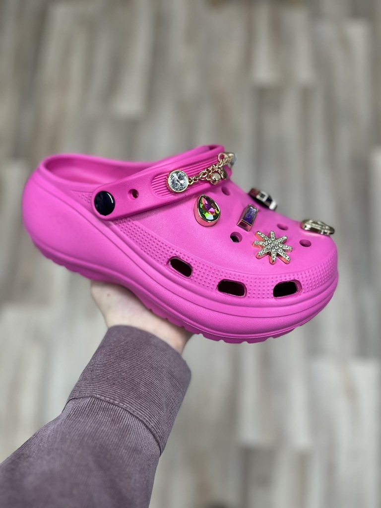 Crocs rose