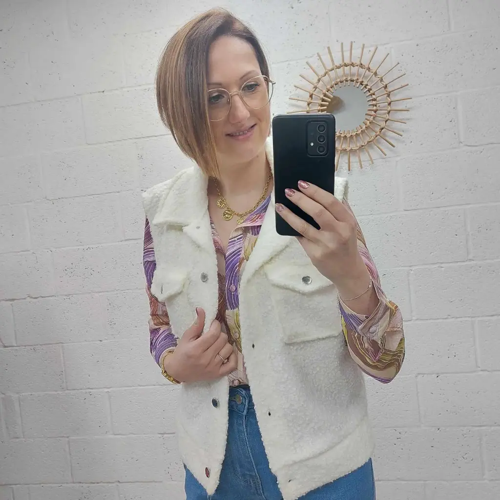 Gilet sans manches bouclettes